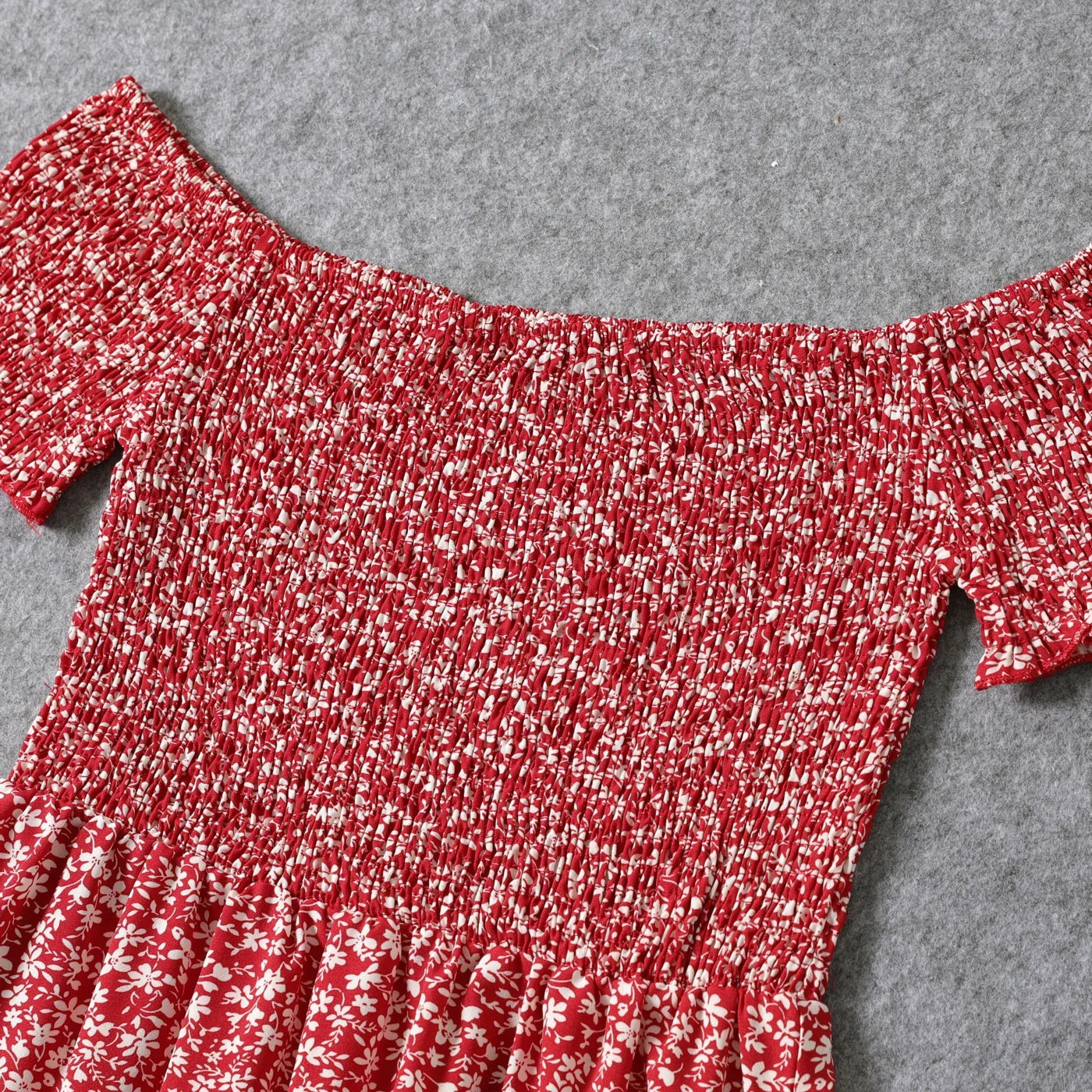 Vestido Vermelho Floral Mãe e Filha