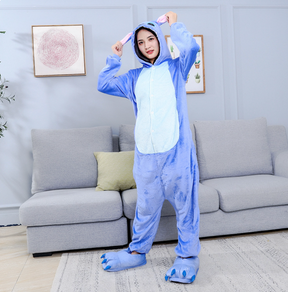 Kaufe 1, erhalte 2 – Winter-Schlafanzug-Jumpsuit "Stitch"-Style