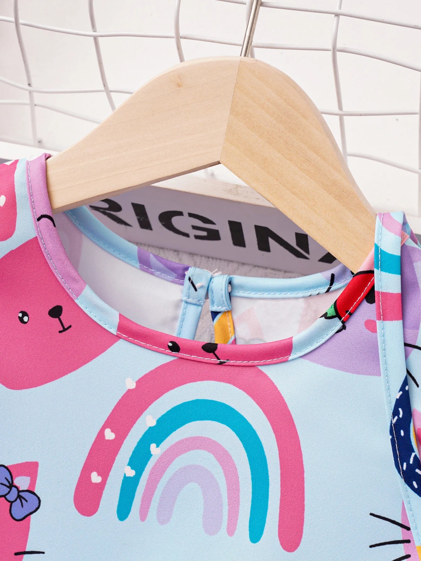 Vestido Gatinho e Arco Iris Kids